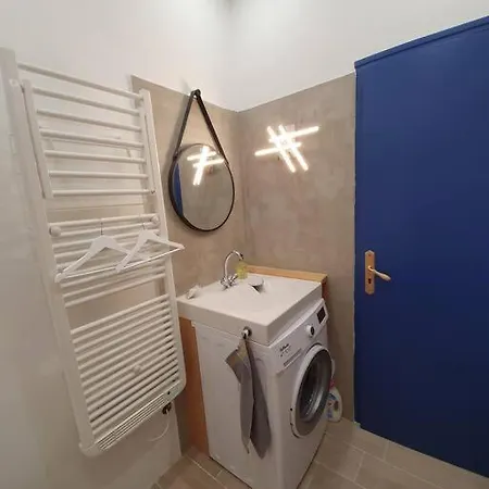 Appartement Atypique Au Sien D'Un Ancien Couvent LʼIsle-sur-la-Sorgue Esterno foto